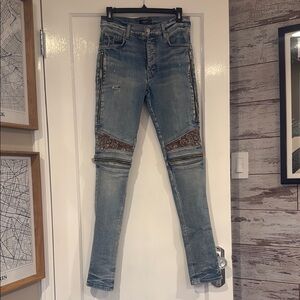 Stylish Light Blue Jeans for Women